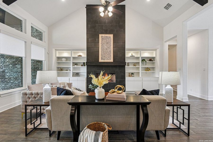 Furnished interior view inside a new home in Waldsanger, New Braunfels (Image 33).