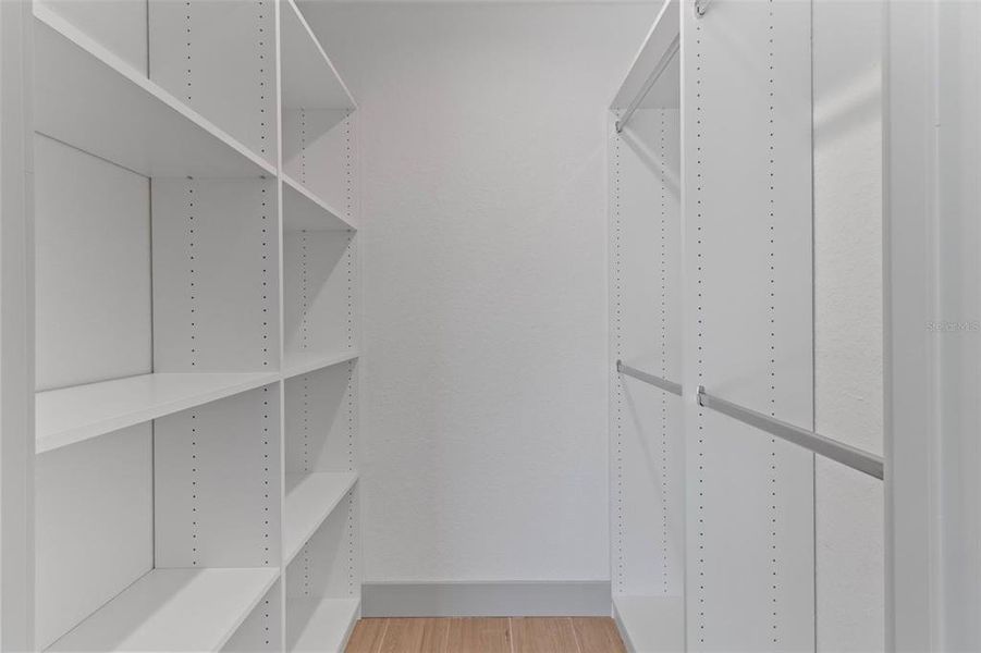 Spacious, unfurnished interior of a new home in , Port Charlotte (Image 13).