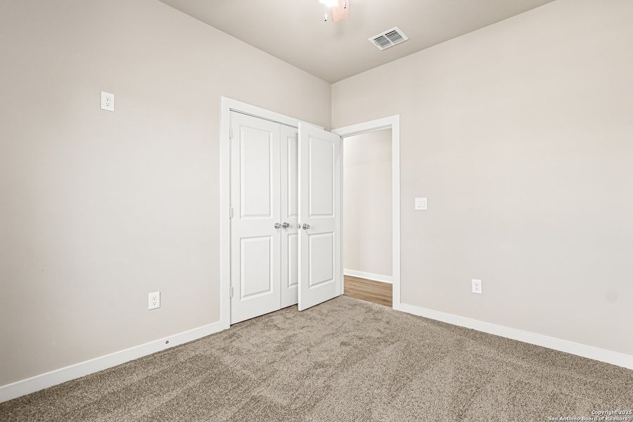 Spacious, unfurnished interior of a new home in , San Antonio (Image 28).