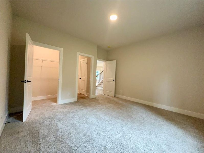 Spacious, unfurnished interior of a new home in , Hoschton (Image 25).