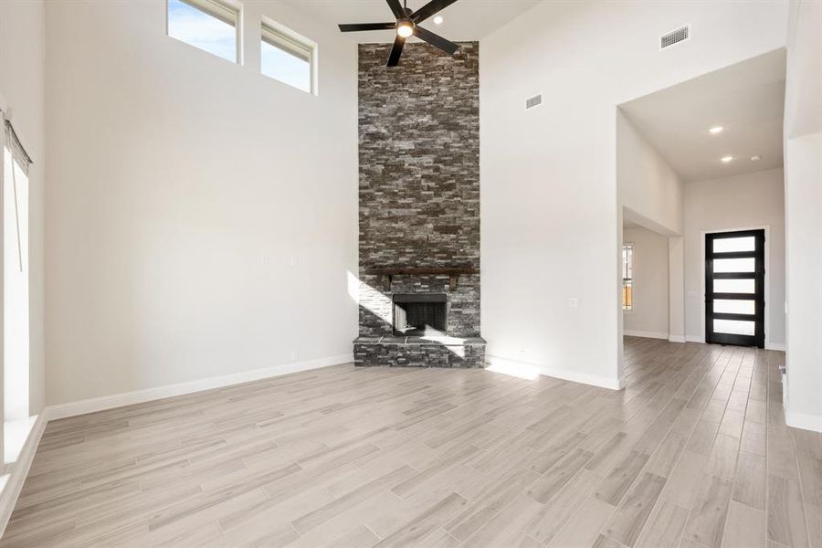 Spacious, unfurnished interior of a new home in Villages of Walnut Grove, Midlothian (Image 21).