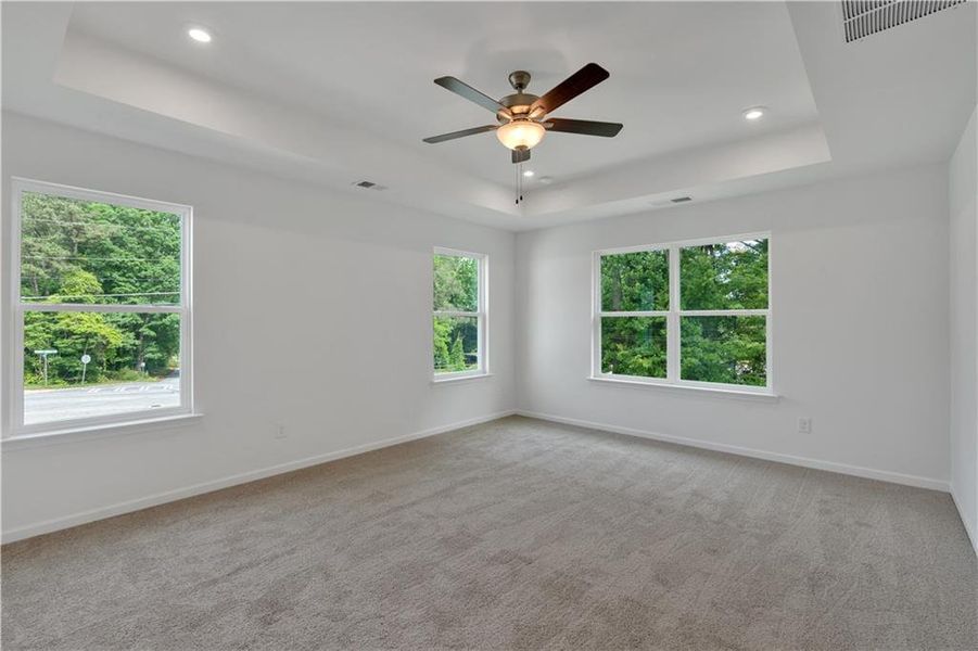 Spacious, unfurnished interior of a new home in The Overlook at Factory Shoals, Mableton (Image 22).