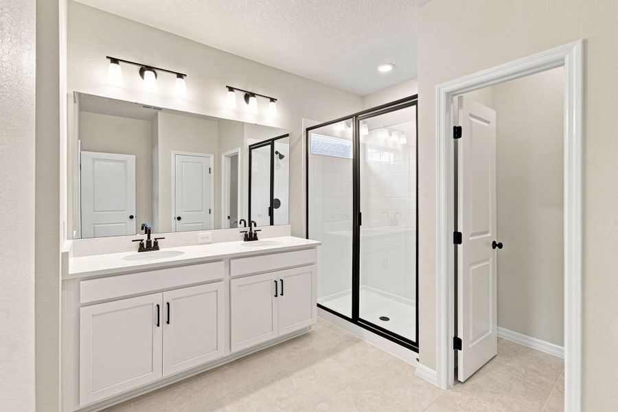 Representative furnished interior of a home built from the The Darwin by David Weekley Homes in Palmeras at Crossprairie – The Palms Collection, St. Cloud (Image 5).