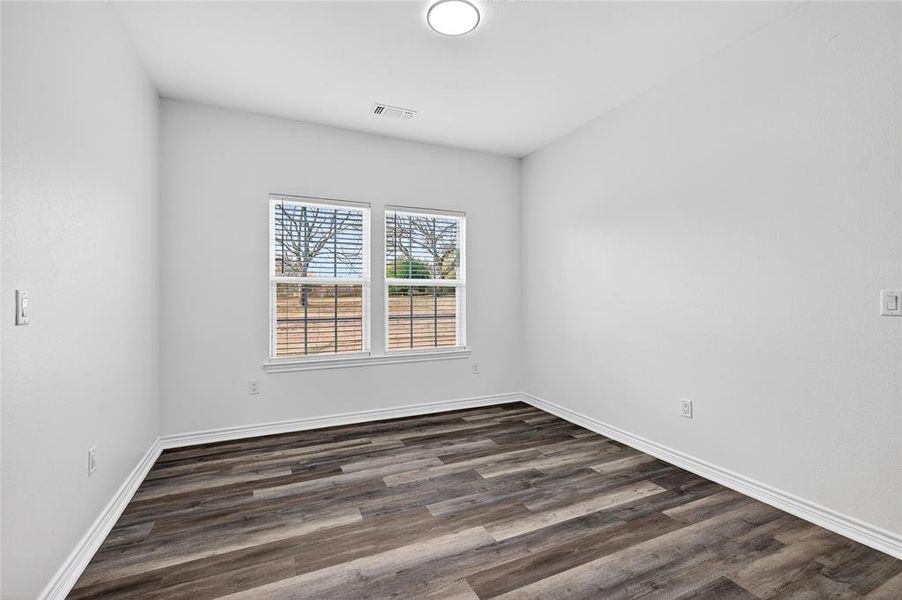 Spacious, unfurnished interior of a new home in , Denison (Image 37).