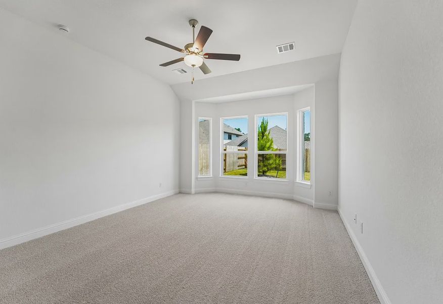 Homesite 2404 Primary Bed - 8 of 19