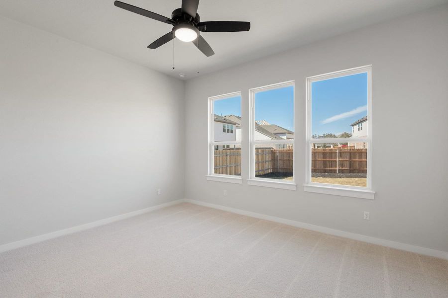 Spacious, unfurnished interior of a new home in Heritage, Dripping Springs (Image 28).