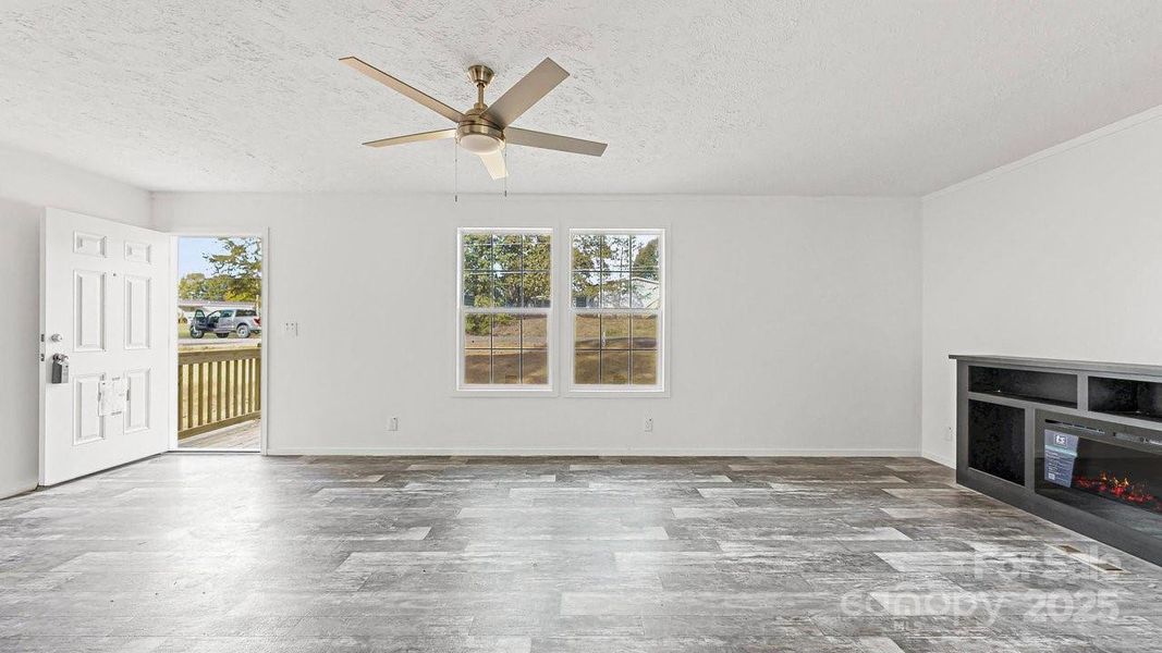 Spacious, unfurnished interior of a new home in , Statesville (Image 13).