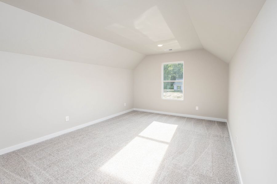 Representative unfurnished interior of a home built from the Sycamore 4 by Nason Homes in Woodland Farms, Dickson (Image 27).