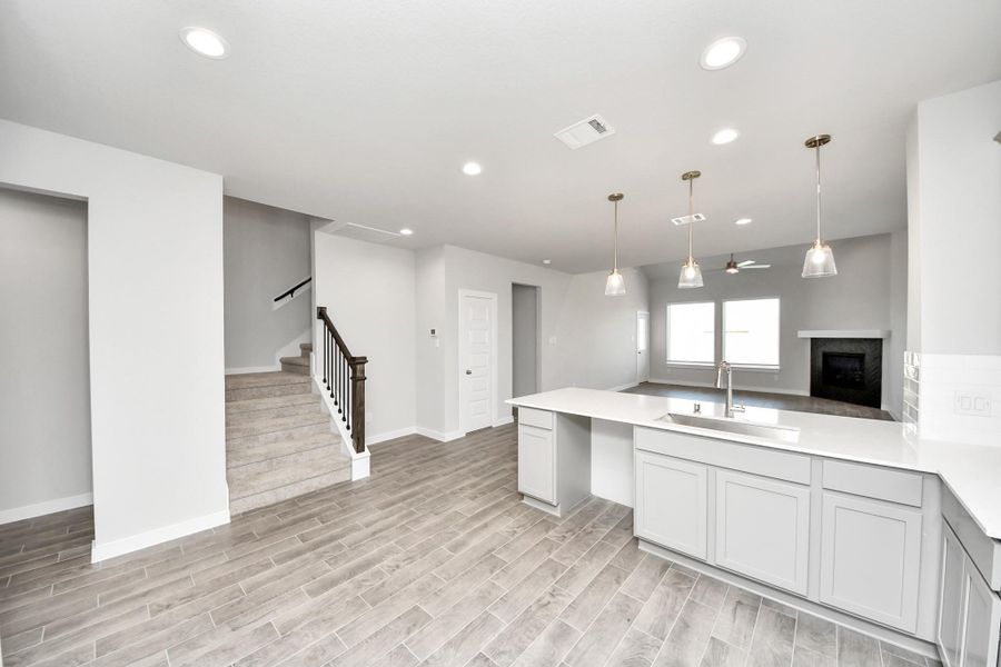 Sample photo of completed home with similar floor plan. As-built color and selections may vary. Sample photo of completed home with similar floor plan. As-built color and selections may vary.