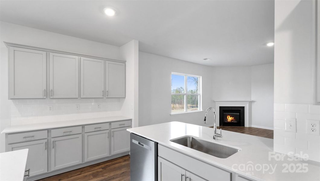 Photos are representative Photos are representative