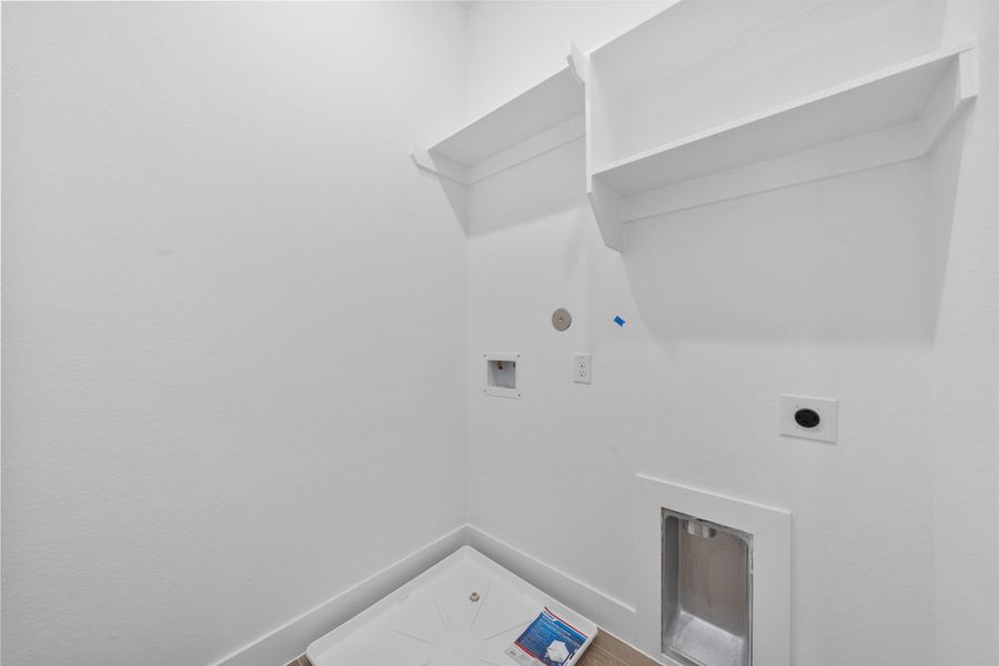 Spacious, unfurnished interior of a new home in Bridgeland, Cypress (Image 31). Spacious, unfurnished interior of a new home in Bridgeland, Cypress (Image 31).