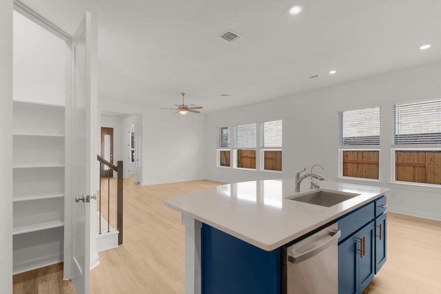 Furnished interior view inside a new home in Highland Village, Georgetown (Image 3).