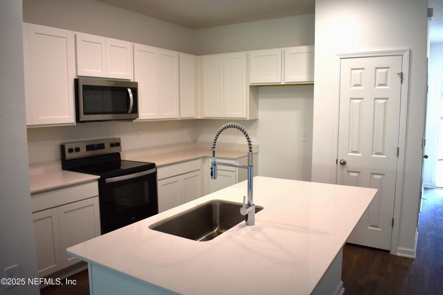 Furnished interior view inside a new home in Old Kings Trail, Jacksonville (Image 19). Furnished interior view inside a new home in Old Kings Trail, Jacksonville (Image 19).