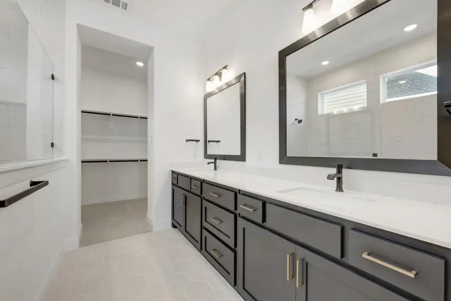 Owner's Bath Owner's Bath