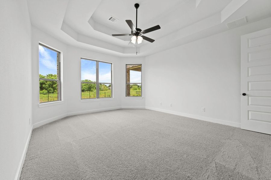 Representative image. Features, specifications, selections and colors may vary.