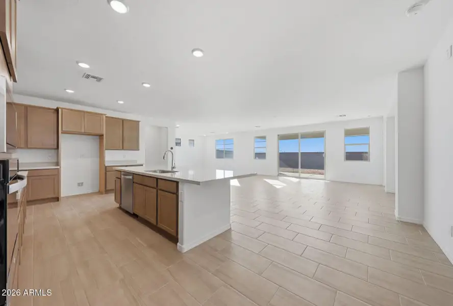 PHX_LasVentanas_Lot 2016_Crimson_18357_K