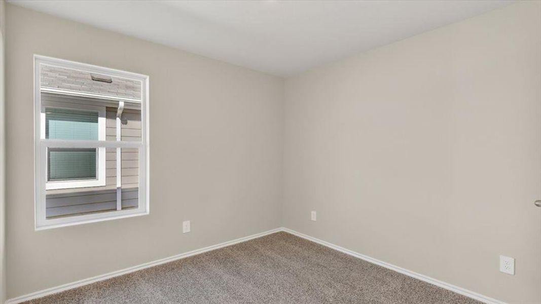 Spacious, unfurnished interior of a new home in Hickory Grove, Denton (Image 13).