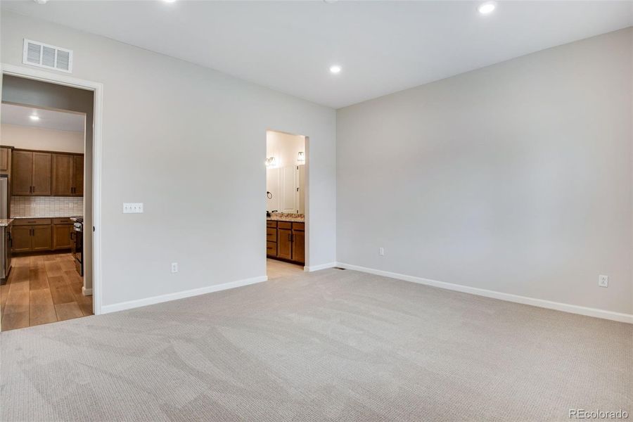 Spacious, unfurnished interior of a new home in , Berthoud (Image 23).