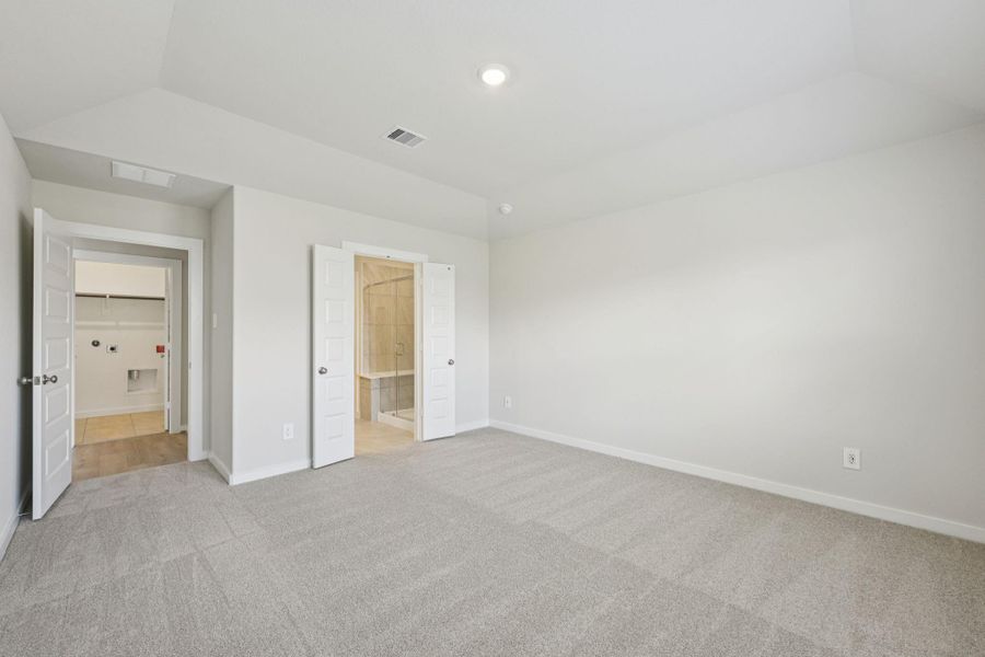 Spacious, unfurnished interior of a new home in Landing Meadows - Traditional Series, New Caney (Image 20). Spacious, unfurnished interior of a new home in Landing Meadows - Traditional Series, New Caney (Image 20).