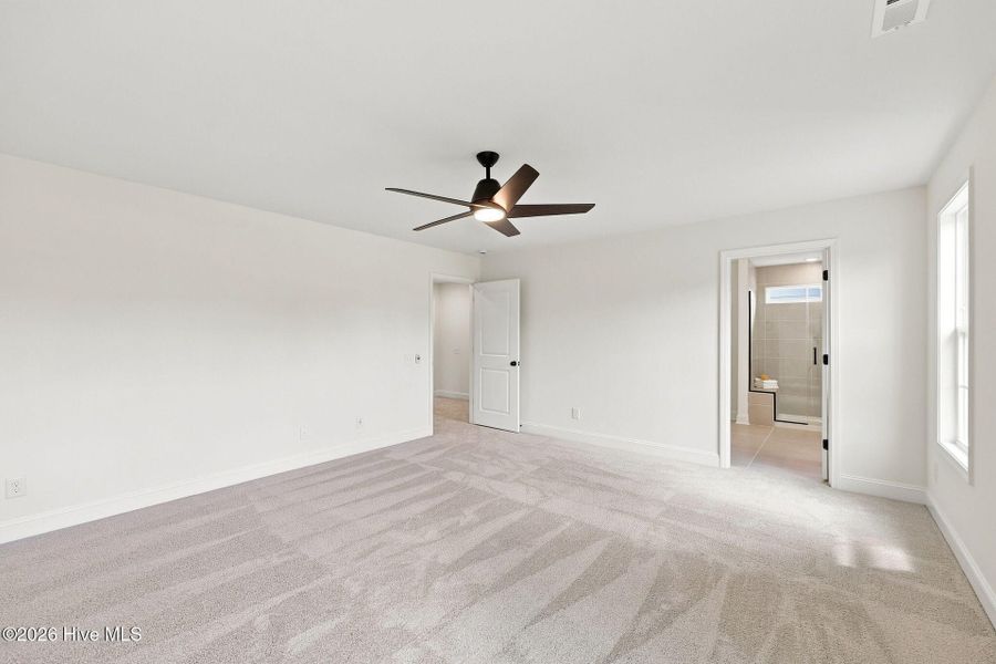Spacious, unfurnished interior of a new home in Legacy Lakes, Aberdeen (Image 35).