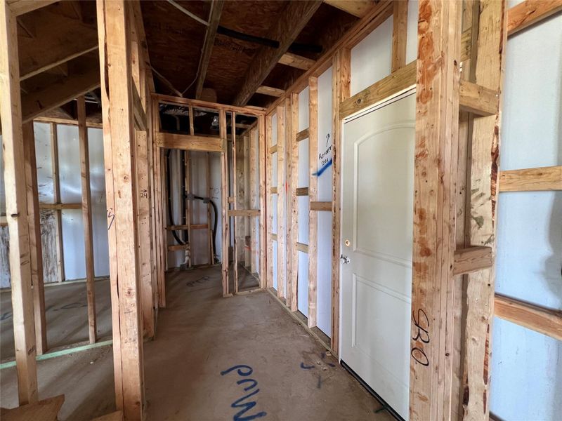 Spacious, unfurnished interior of a new home in Rolling Glen, Hutto (Image 22). Spacious, unfurnished interior of a new home in Rolling Glen, Hutto (Image 22).