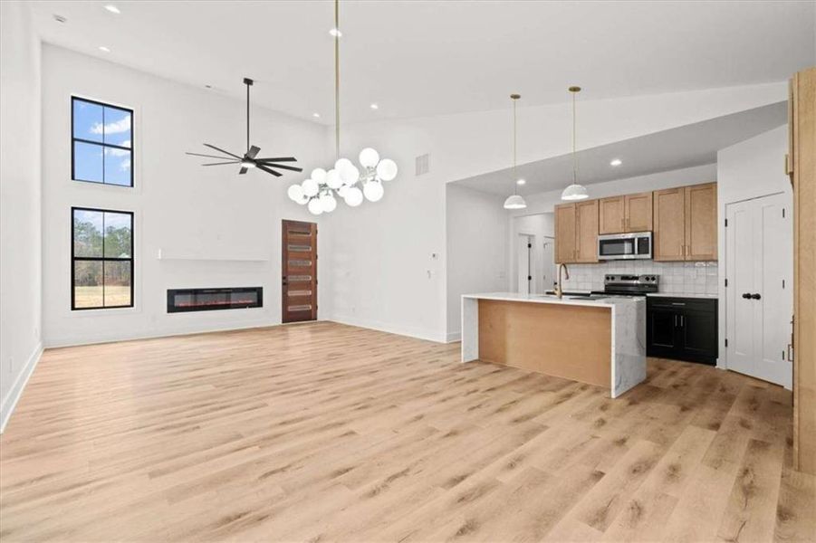 Spacious, unfurnished interior of a new home in , Waco (Image 34).