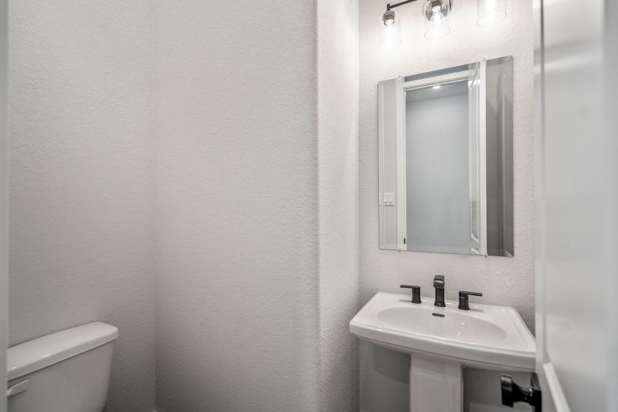 Furnished interior view inside a new home in Artavia 70′ Lots, Conroe (Image 28).