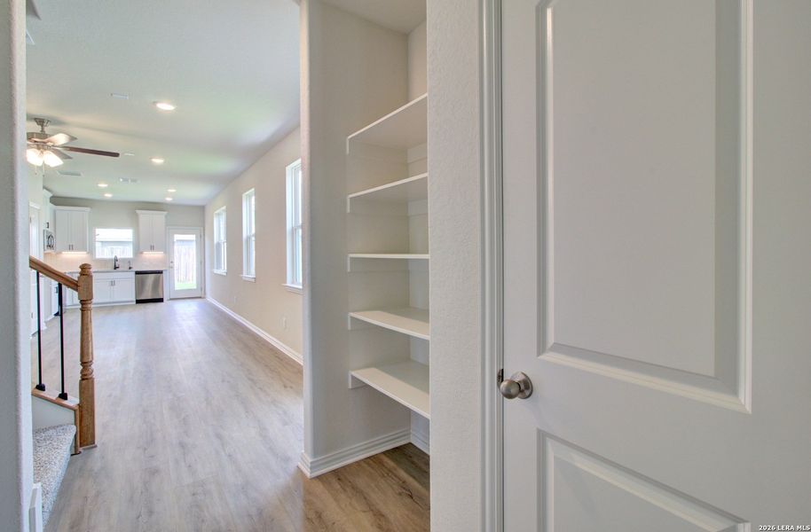 Spacious, unfurnished interior of a new home in Casinas at Gruene, New Braunfels (Image 9).