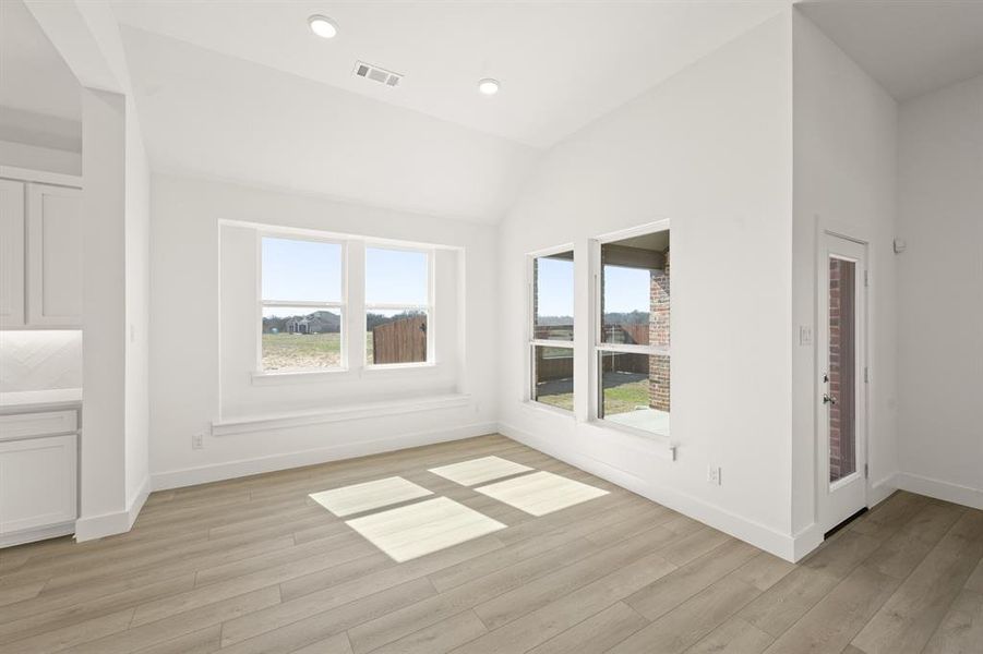 612 Ole Opry- Dining-1