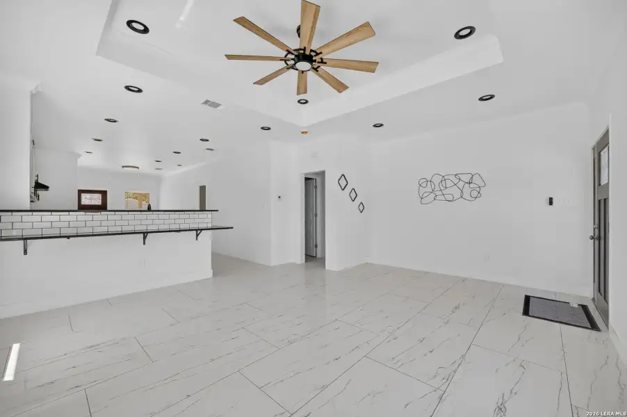 Spacious, unfurnished interior of a new home in , San Antonio (Image 13).