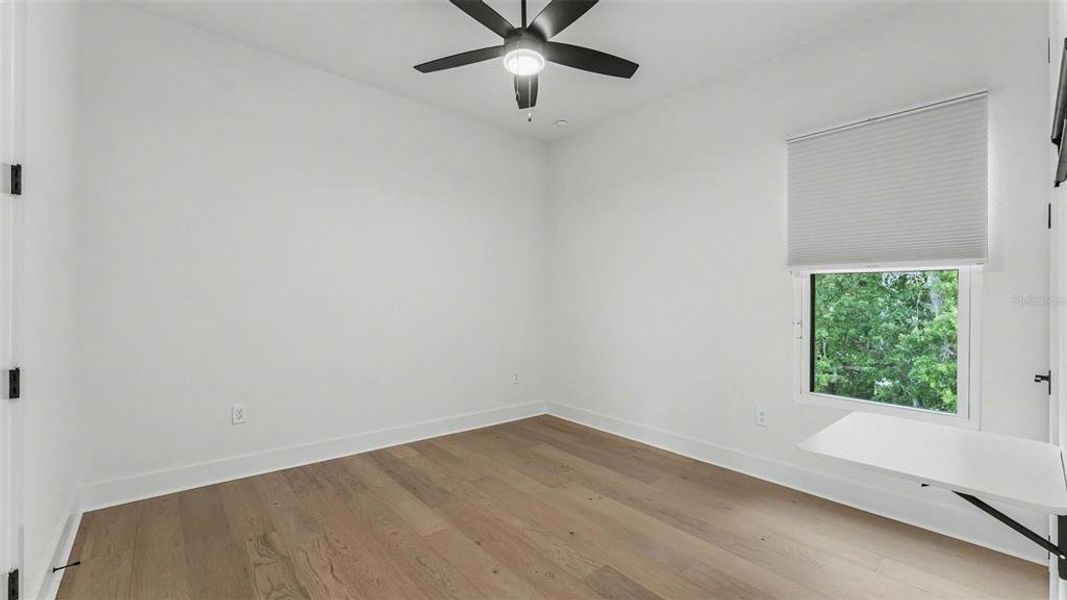 Spacious, unfurnished interior of a new home in , Lakeland (Image 35).
