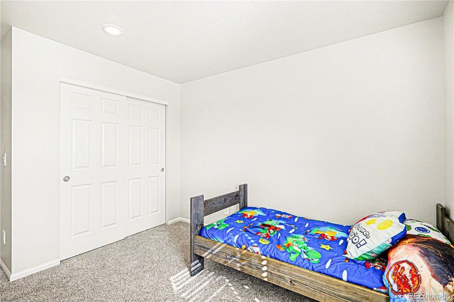 Furnished interior view inside a new home in Murphy Creek, Aurora (Image 35).