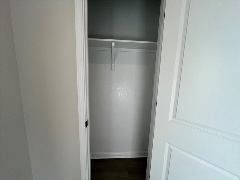 Spacious, unfurnished interior of a new home in The Cottages at Lariat, Liberty Hill (Image 13).