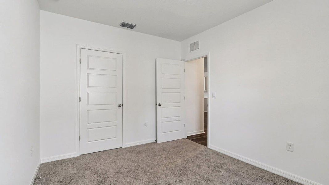 Spacious, unfurnished interior of a new home in Crosswinds, Haines City (Image 28). Spacious, unfurnished interior of a new home in Crosswinds, Haines City (Image 28).