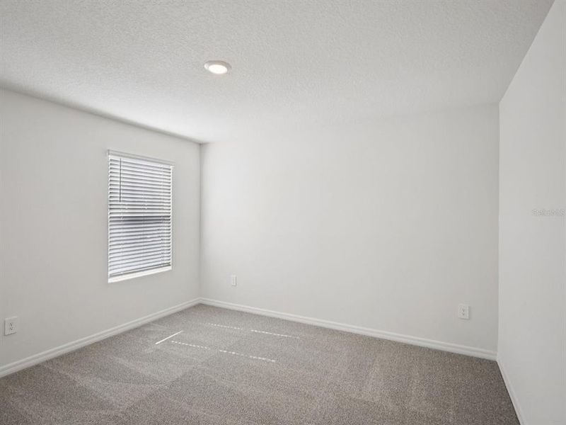 Spacious, unfurnished interior of a new home in Oakfield Trails - Premier Series, Parrish (Image 17).