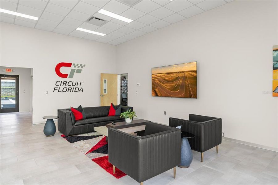 Community amenities in , Auburndale (Image 42). Community amenities in , Auburndale (Image 42).