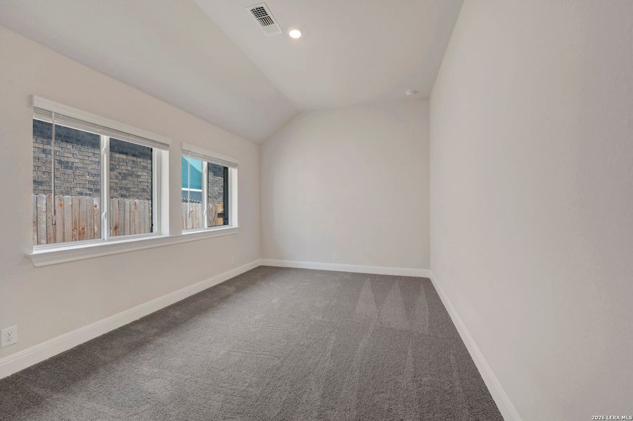 Spacious, unfurnished interior of a new home in Davis Ranch 50', San Antonio (Image 31).