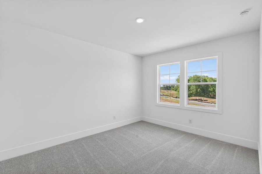 Spacious, unfurnished interior of a new home in Wayt Farm, Cumming (Image 20).