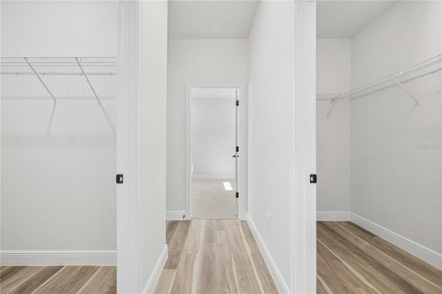 Spacious, unfurnished interior of a new home in , Ocala (Image 24).