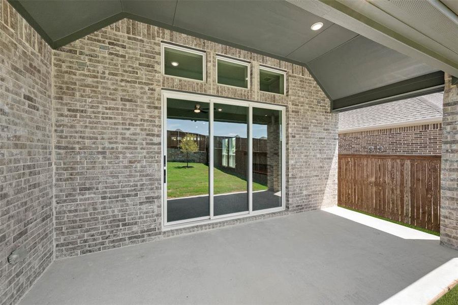 9925 Villa Verde- Kitchen-2