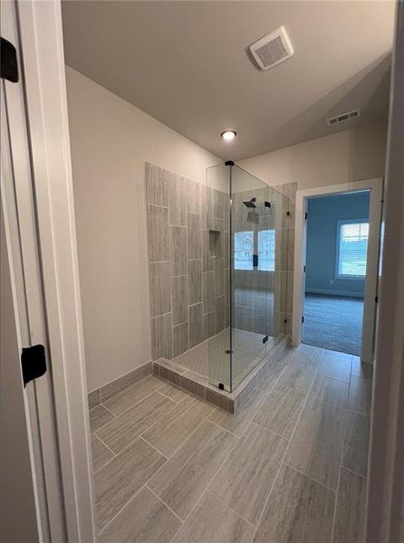 Spacious, unfurnished interior of a new home in Apalachee Overlook, Winder (Image 27).