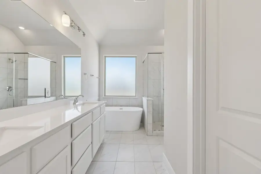 Representative furnished interior of a home built from the Halsted by Centre Living Homes in Ellis Ranch Estates, Waxahachie (Image 11).