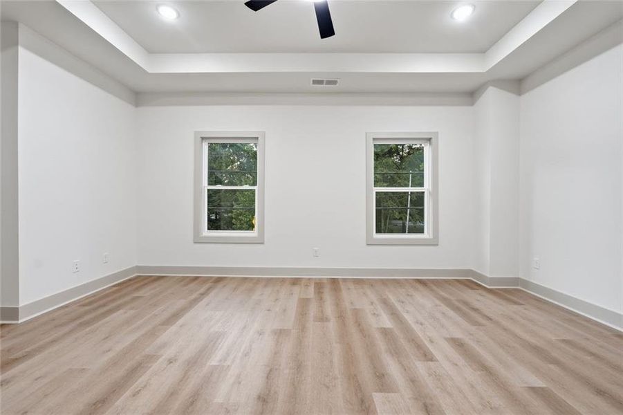 Spacious, unfurnished interior of a new home in , Athens (Image 26).