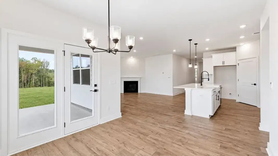 Spacious, unfurnished interior of a new home in Spring Ridge Reserve, Anderson (Image 33).