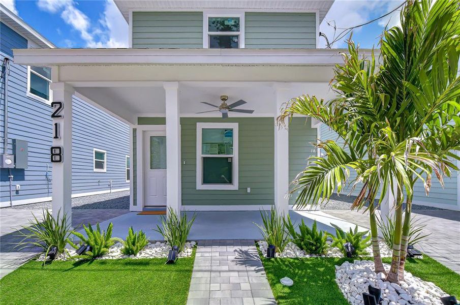 Exterior details and patio area of a home in , Bradenton (Image 13). Exterior details and patio area of a home in , Bradenton (Image 13).