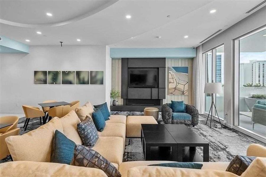 Furnished interior view inside a new home in , Sarasota (Image 40).