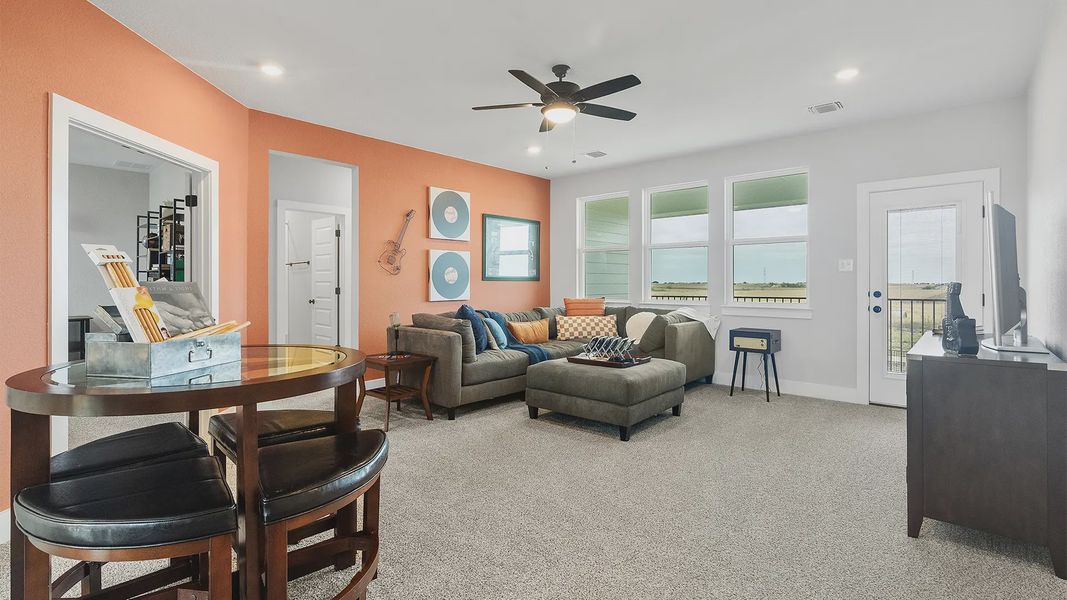 Furnished interior view inside a new home in Highland Village, Georgetown (Image 14).