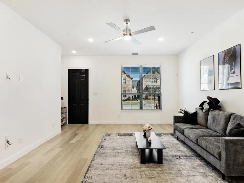 Furnished interior view inside a new home in , Grand Prairie (Image 16).