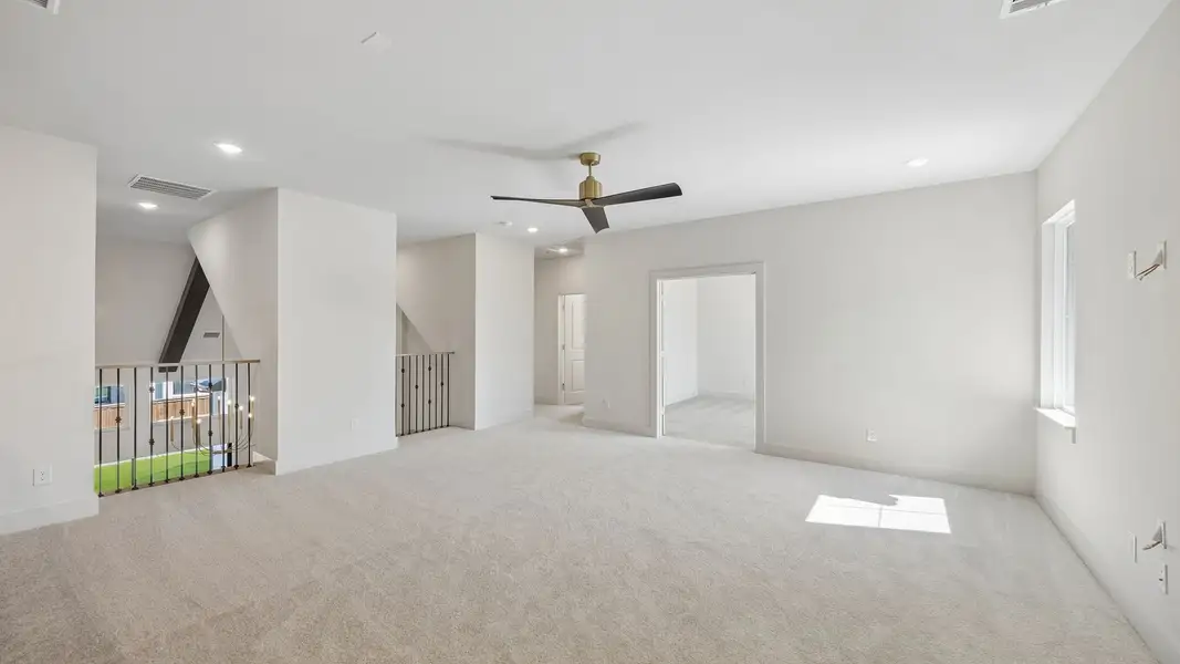 Spacious, unfurnished interior of a new home in Windsong Ranch 71' Series, Prosper (Image 21). Spacious, unfurnished interior of a new home in Windsong Ranch 71' Series, Prosper (Image 21).