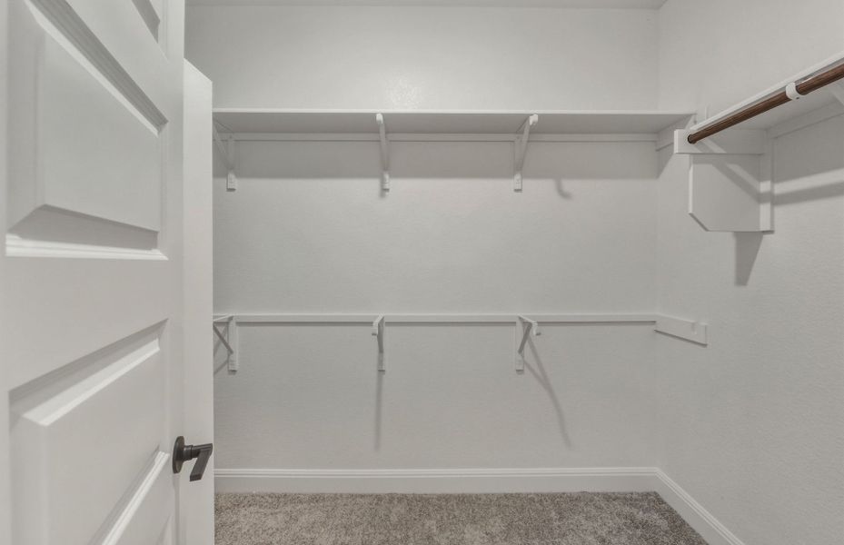 Spacious, unfurnished interior of a new home in Lagos, Manor (Image 45).